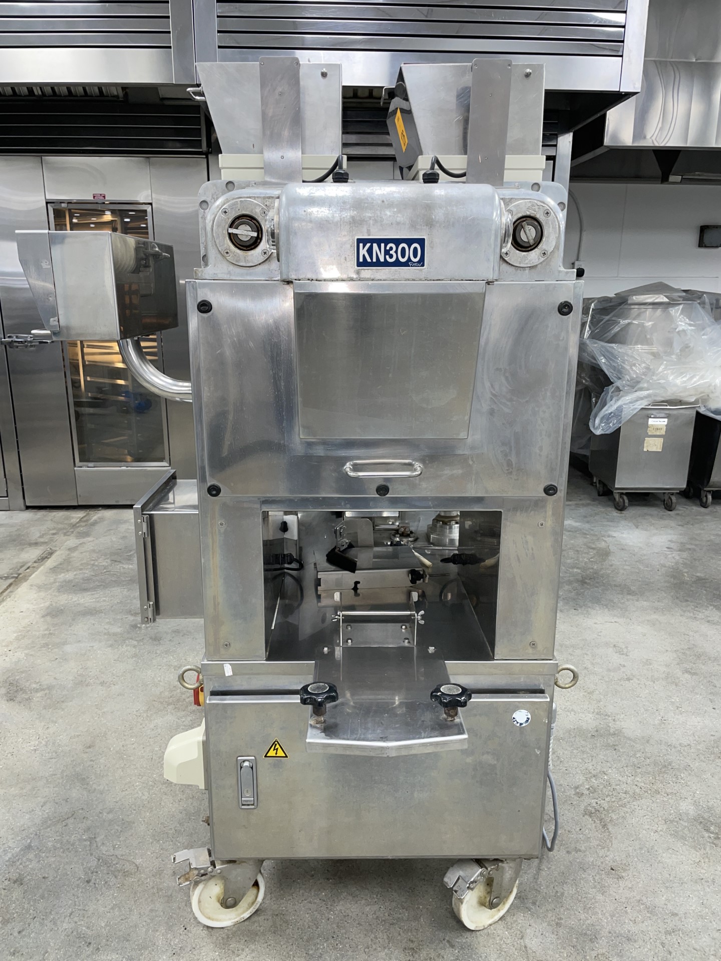 Rheon Encrusting Machine