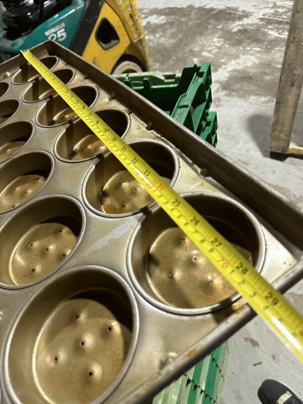 4" Deep Cup Hamburger Bun Pans - Image 3
