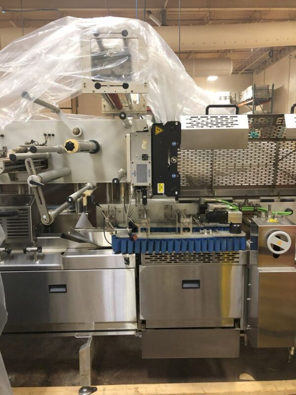 Ilapack Delta Eagle Horizontal Flow Wrapper with Product Stacker - Image 3