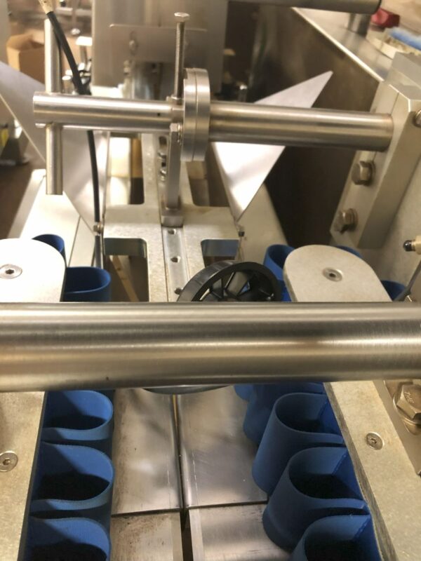 Ilapack Delta Eagle Horizontal Flow Wrapper with Product Stacker - Image 19