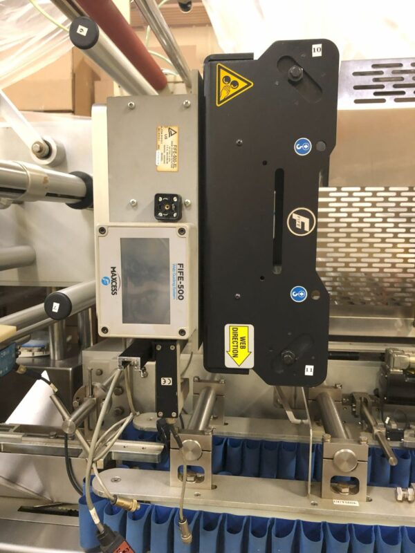Ilapack Delta Eagle Horizontal Flow Wrapper with Product Stacker - Image 4