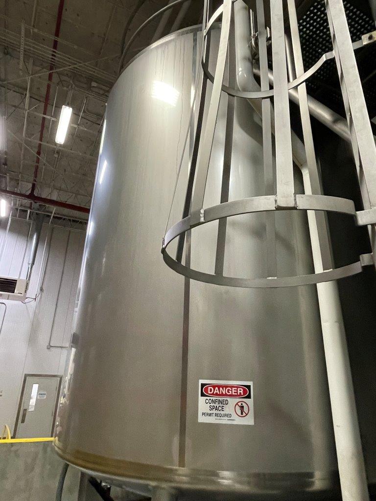 Mueller 9,000 Gallon Holding Tank